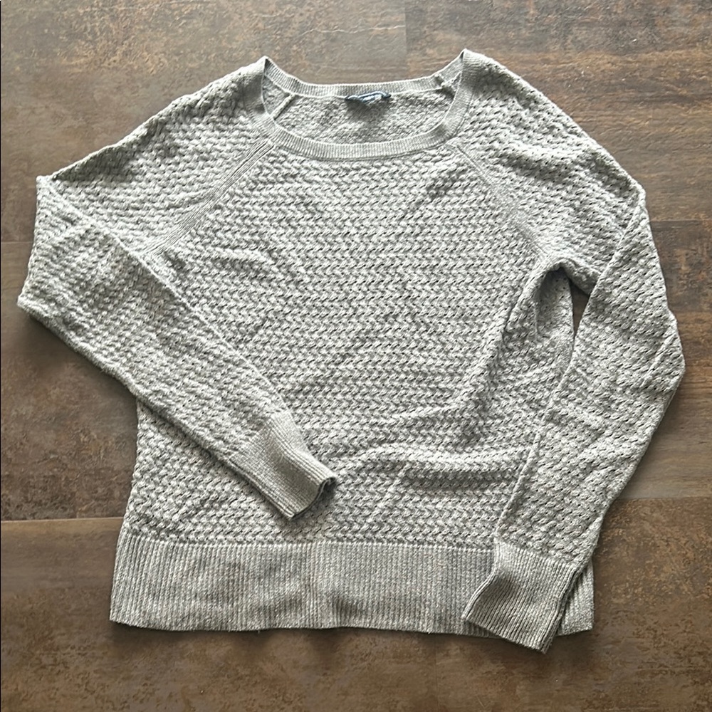 American Eagle Outfitters Gray Crew Neck Sweater